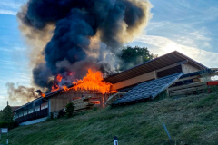 Großbrand bei Holzbaufirma in Waldburg